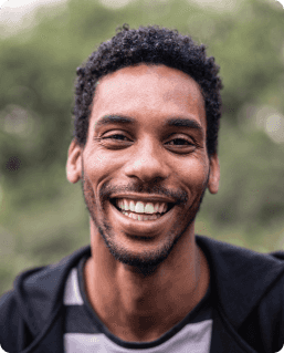 register main-page/profiles-pics/profile-pic-4.png